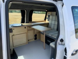 6 wood finishes for your campervan conversion > Love Campers