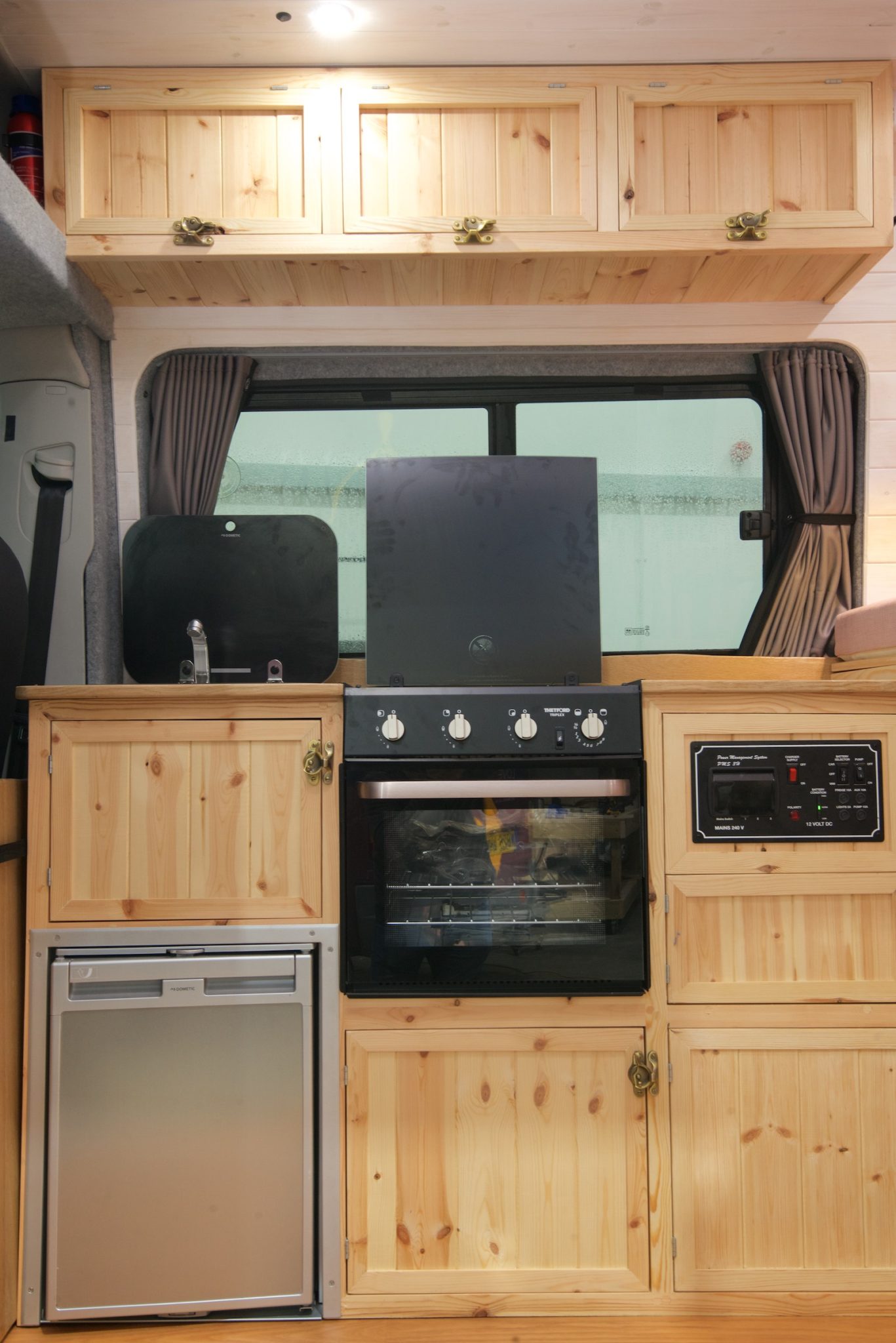 VW Crafter - Love Campers